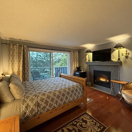 Sterling Cove Bed & Breakfast Sooke Exterior photo