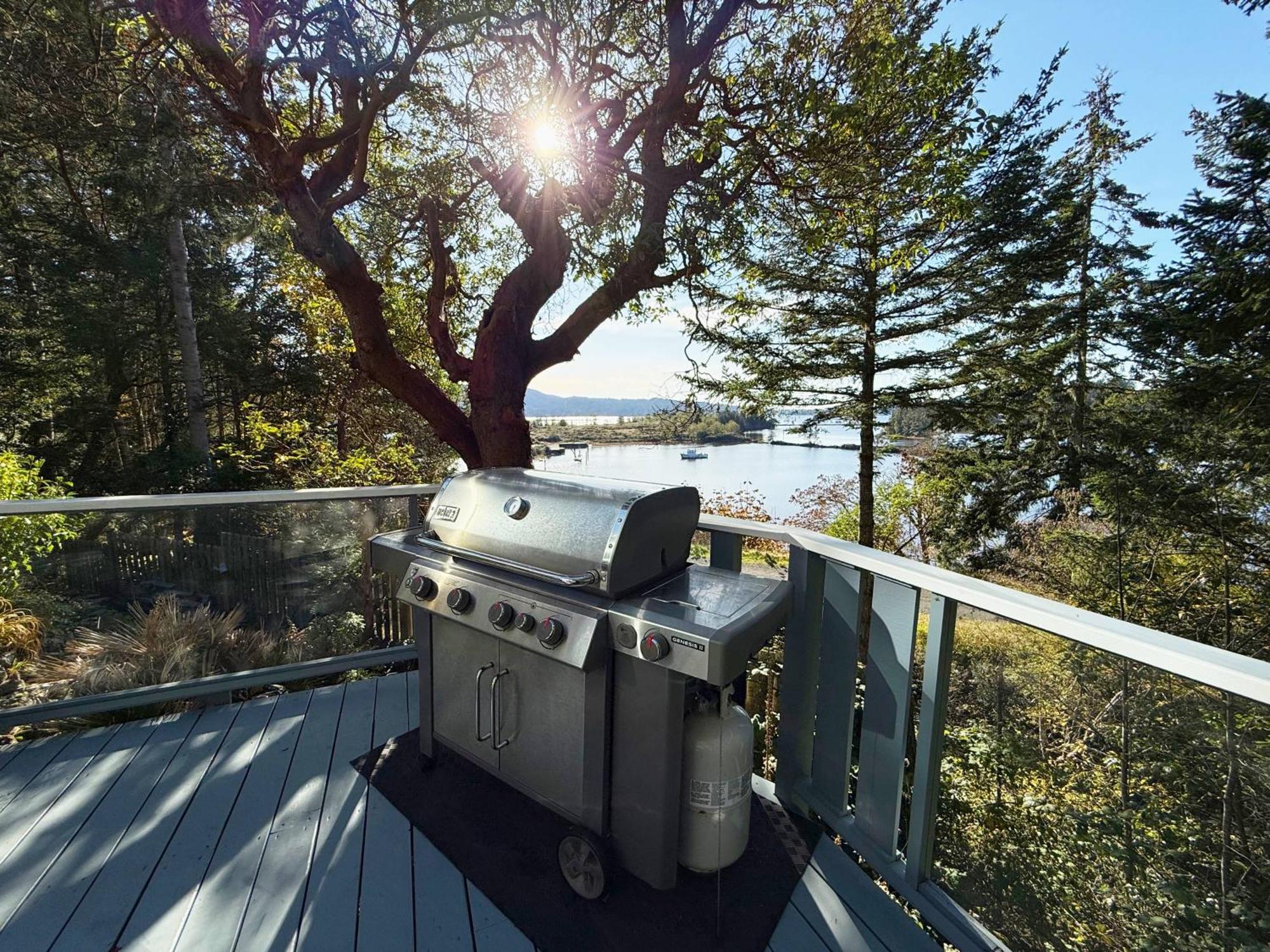 Sterling Cove Bed & Breakfast Sooke Exterior photo